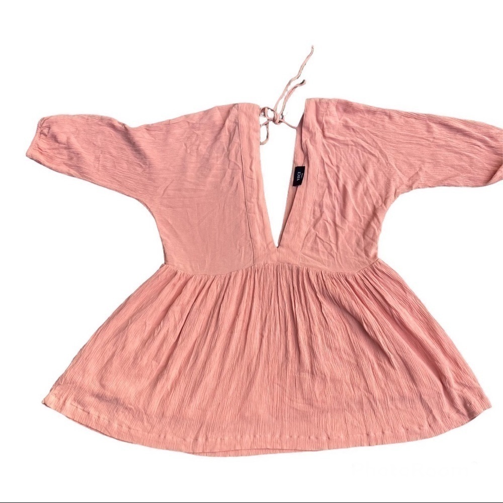 Vici mini dress tunic plunge deep neckline neutral salmon color RARE size LARGE